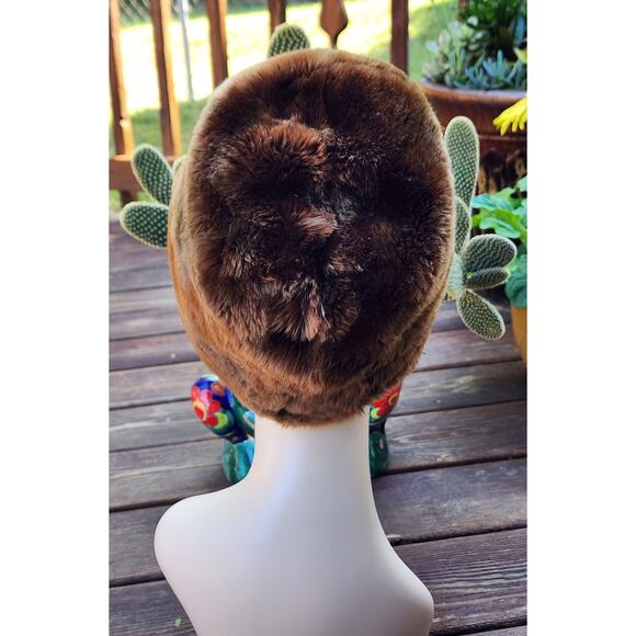 Vintage 70s Brown Faux Fur Cloche Hat – Après-Ski Chic Winter Festival Style main image 9